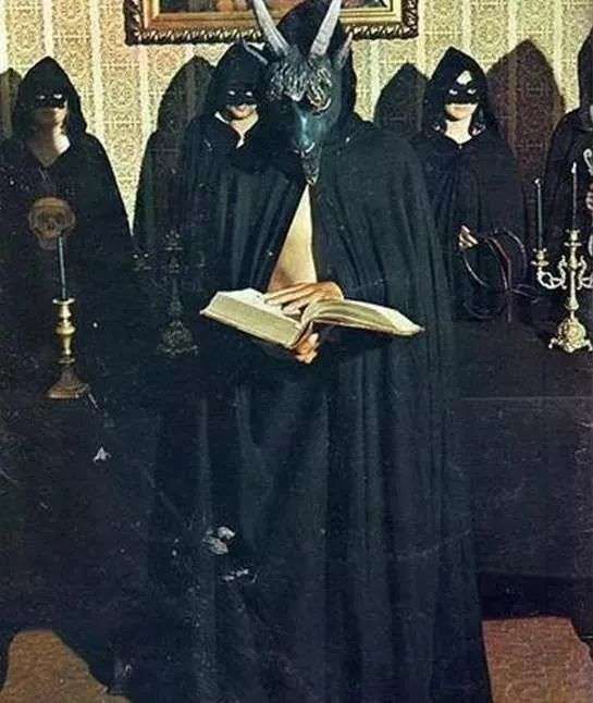 暗网的图片之一